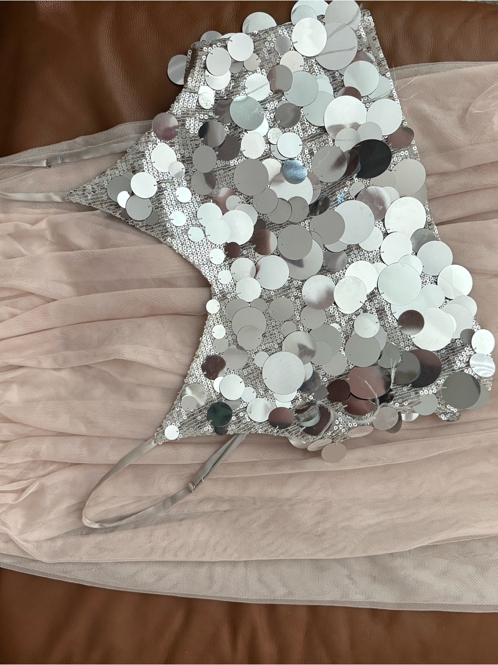 Walter Baker Dynah Silver Sequin Crop Top size m - Picture 5 of 5